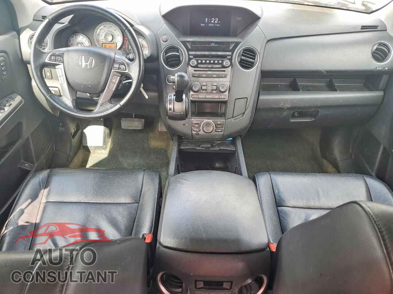 HONDA PILOT 2014 - 5FNYF4H90EB019801