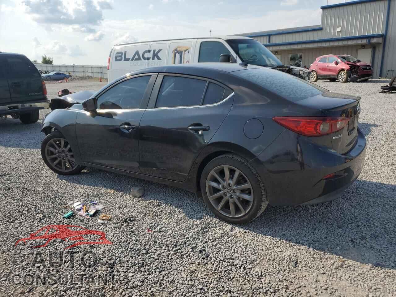 MAZDA 3 2018 - 3MZBN1V30JM167196