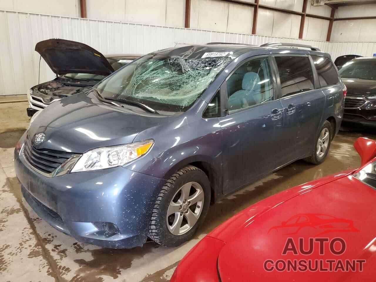 TOYOTA SIENNA 2017 - 5TDKZ3DC0HS883787