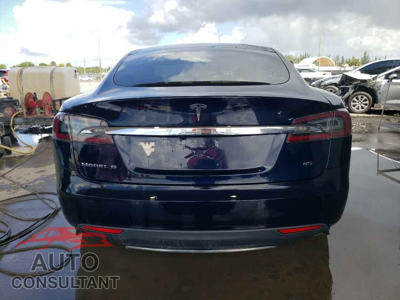 TESLA MODEL S 2014 - 5YJSA1H10EFP55988