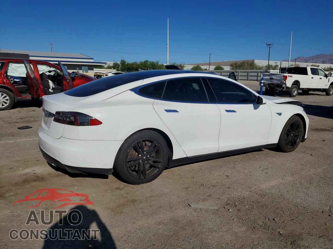 TESLA MODEL S 2013 - 5YJSA1CN3DFP04123