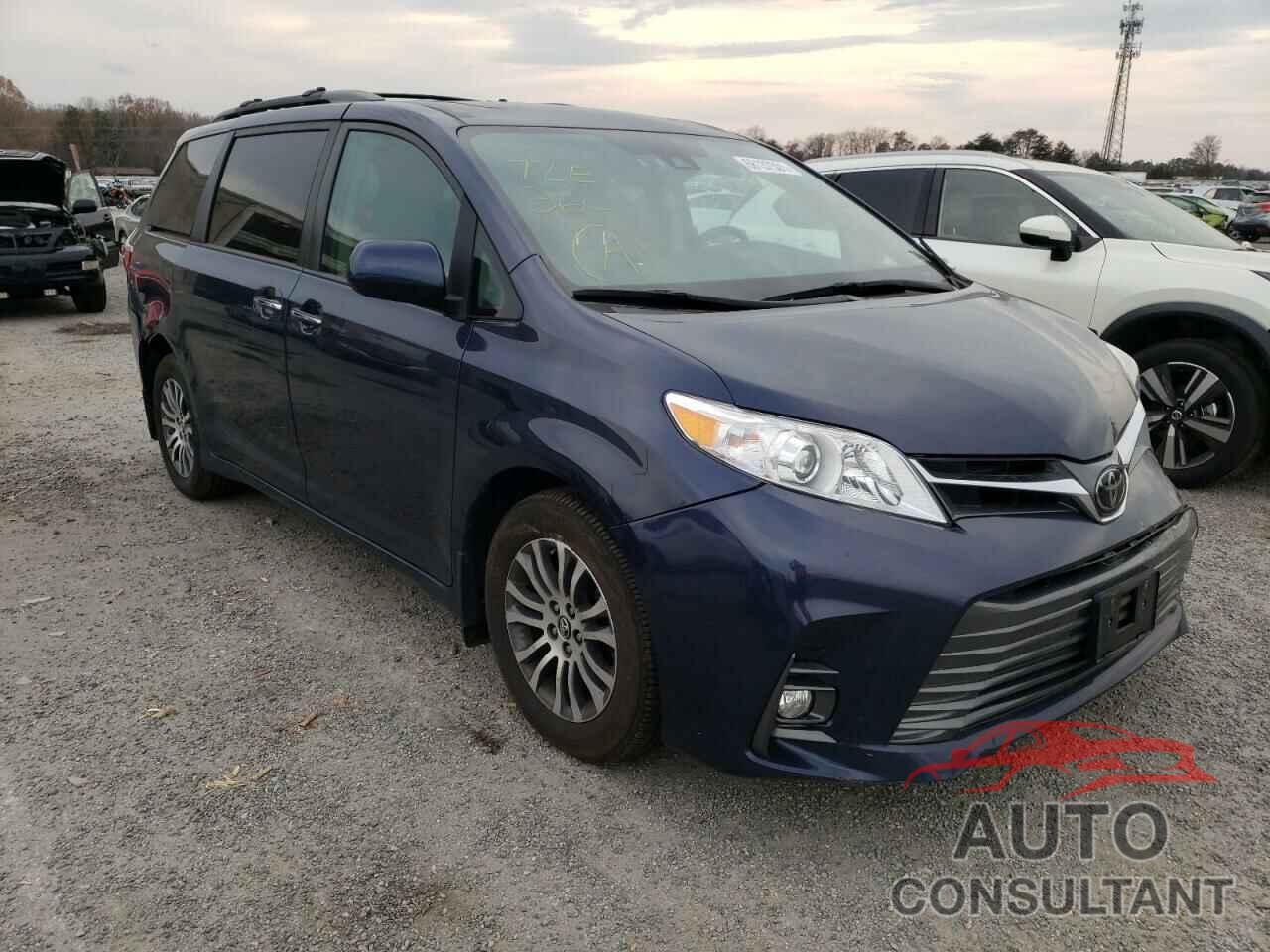 TOYOTA SIENNA 2018 - 5TDYZ3DC1JS935881