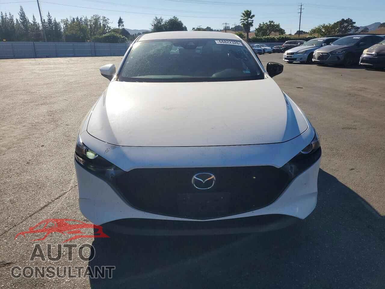 MAZDA 3 2023 - JM1BPAKM1P1615560