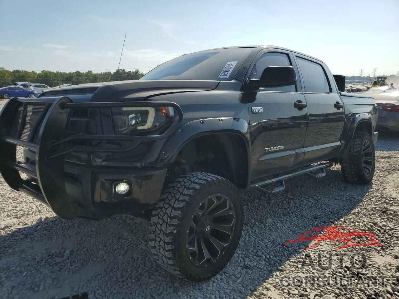 TOYOTA TUNDRA 2017 - 5TFDW5F14HX597461