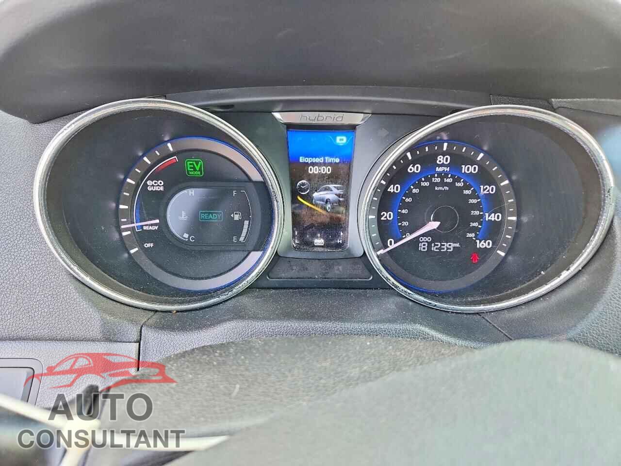HYUNDAI SONATA 2012 - KMHEC4A42CA042086