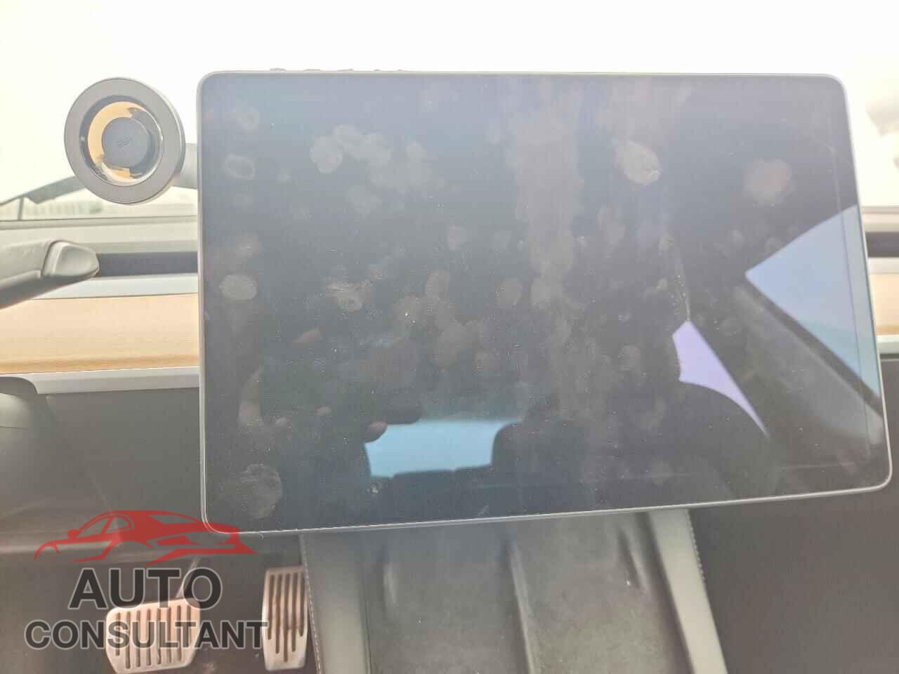 TESLA MODEL 3 2021 - 5YJ3E1EA9MF013620