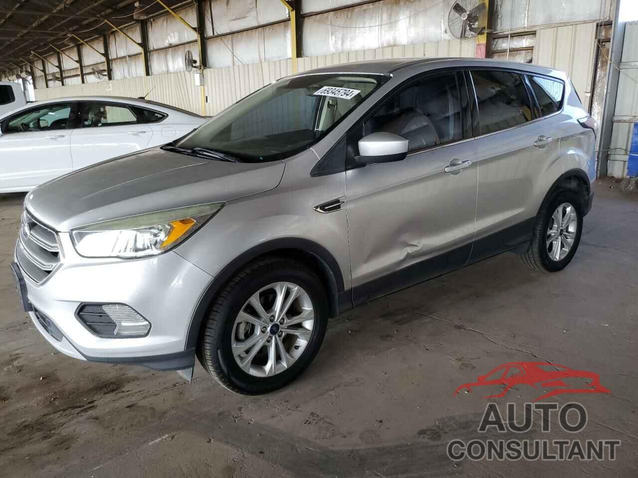 FORD ESCAPE 2017 - 1FMCU0GD1HUB42352