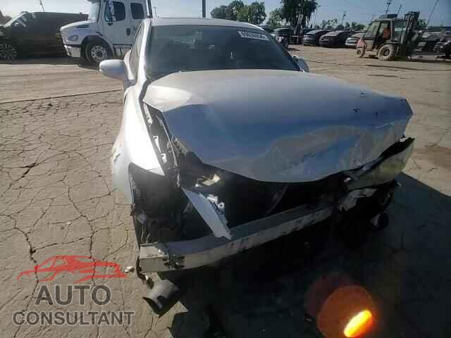 LEXUS IS 2011 - JTHBF5C25B5150563
