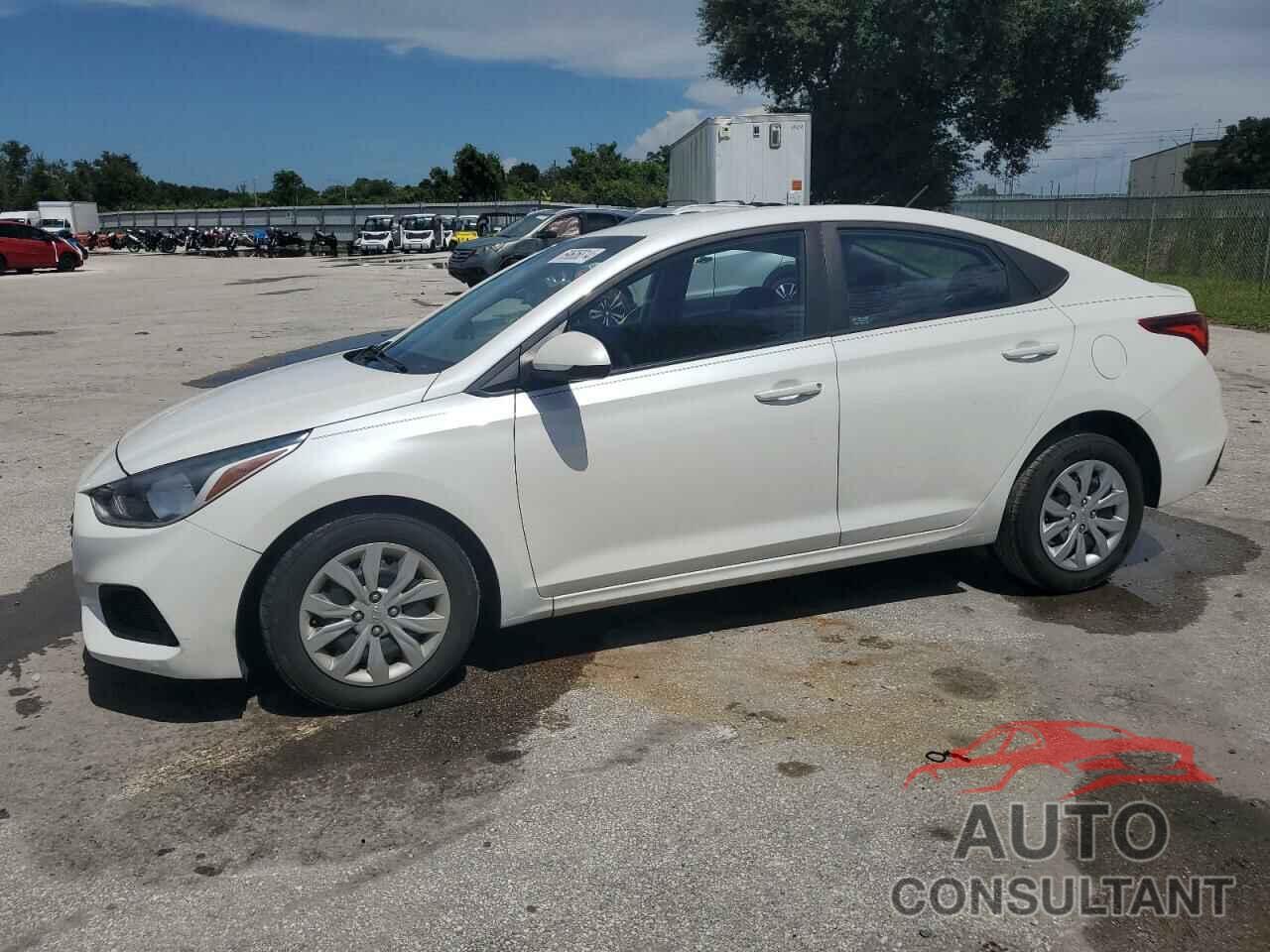 HYUNDAI ACCENT 2018 - 3KPC24A38JE018178