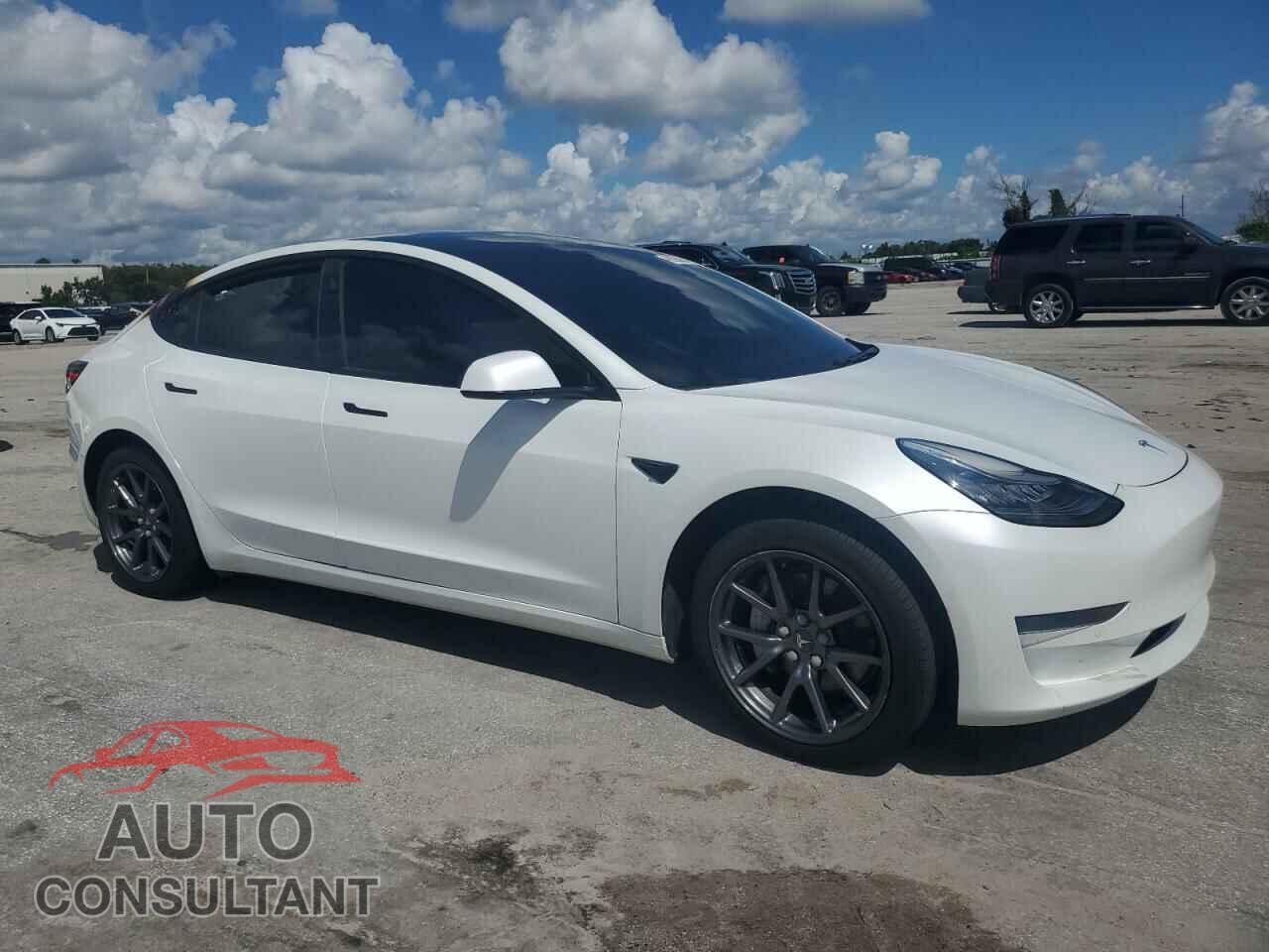 TESLA MODEL 3 2020 - 5YJ3E1EA2LF504965