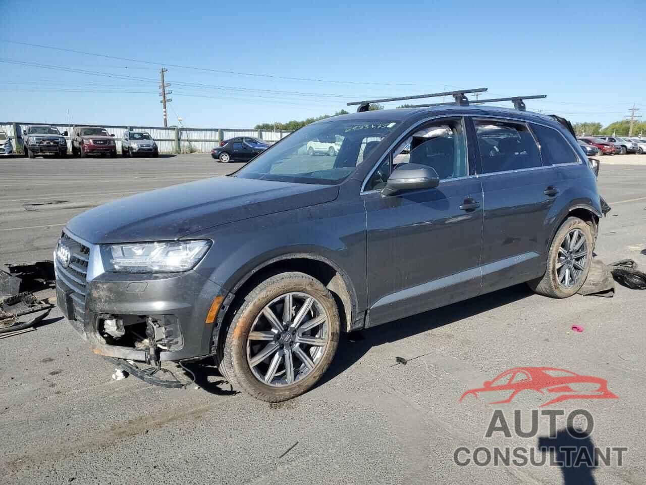 AUDI Q7 2018 - WA1VAAF79JD036156