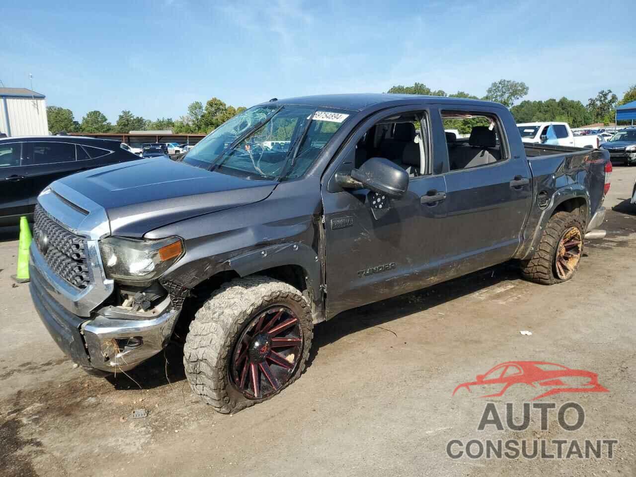 TOYOTA TUNDRA 2018 - 5TFDW5F19JX738577