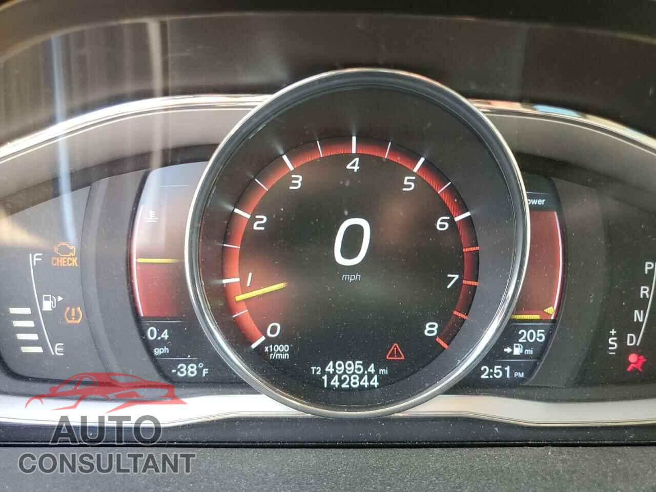 VOLVO XC60 2016 - YV4612RK9G2863785