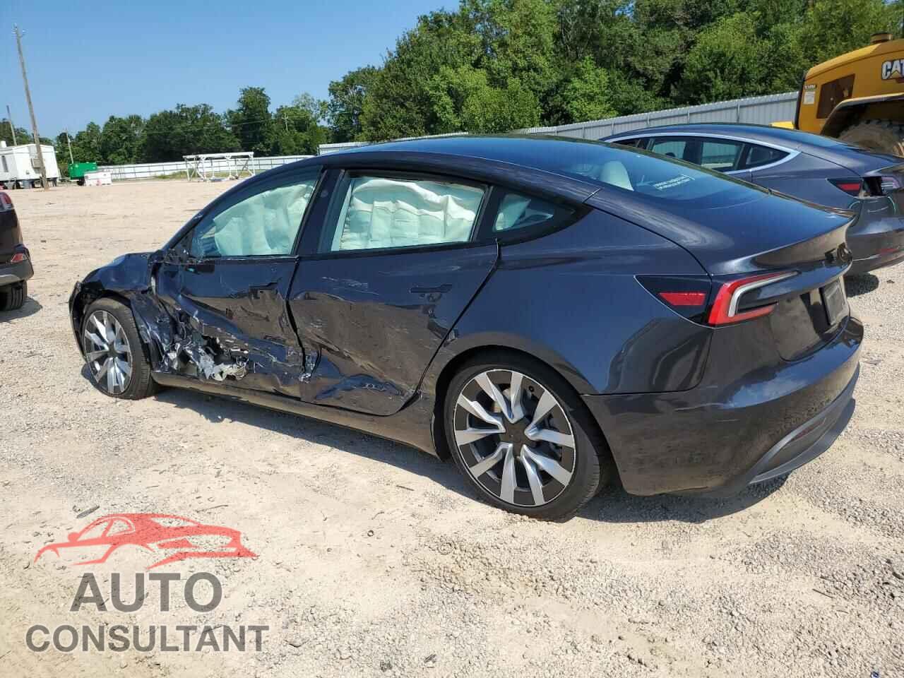 TESLA MODEL 3 2025 - 5YJ3E1EAXSF904061