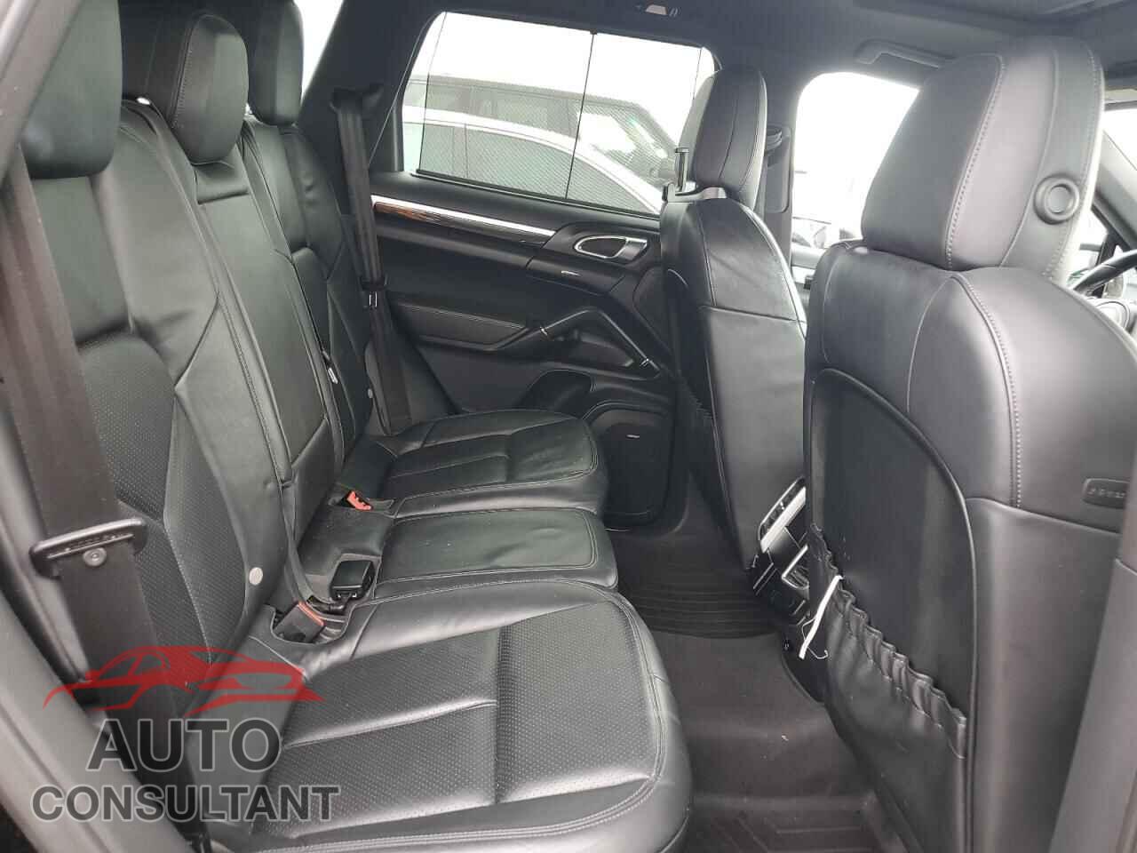 PORSCHE CAYENNE 2011 - WP1AB2A25BLA41816