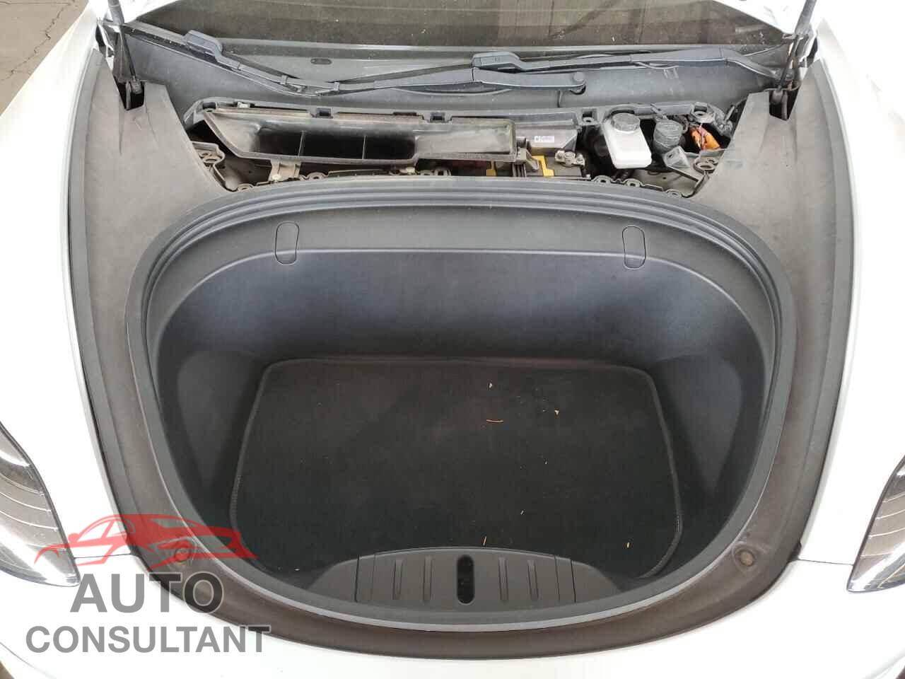 TESLA MODEL 3 2018 - 5YJ3E1EA2JF005743