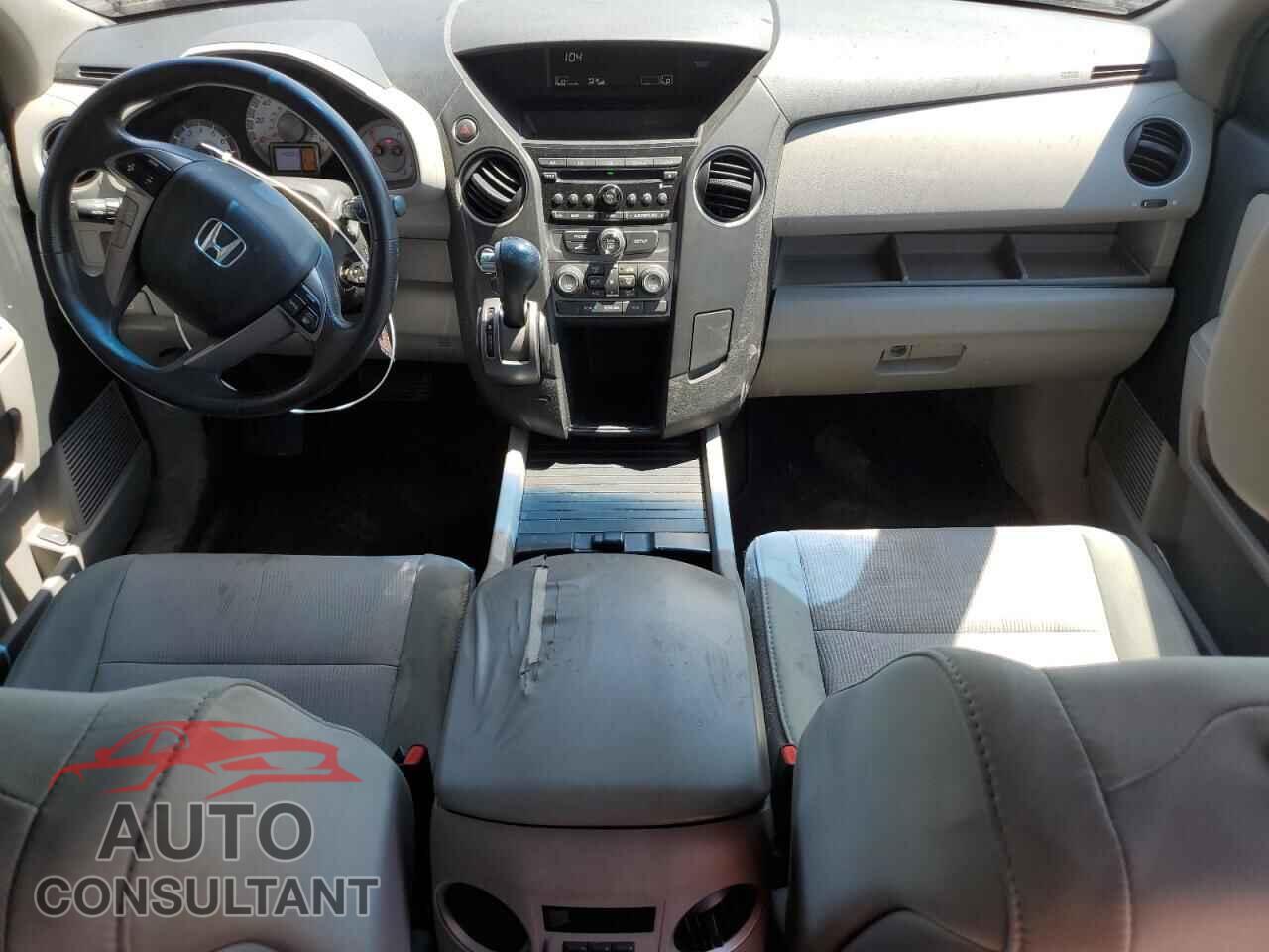 HONDA PILOT 2012 - 5FNYF4H49CB021385