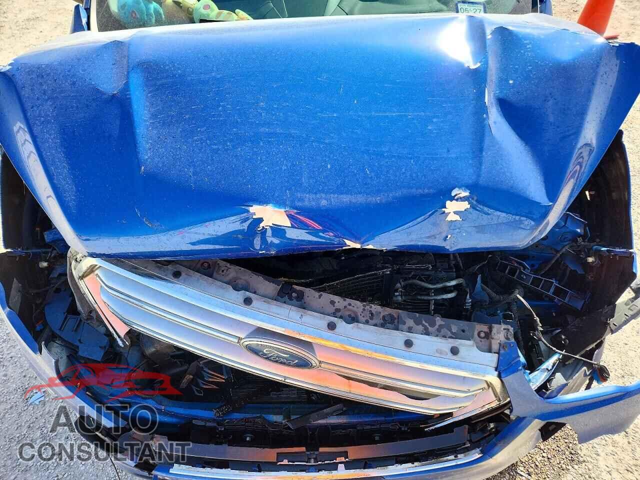 FORD ESCAPE 2017 - 1FMCU0G9XHUB79413