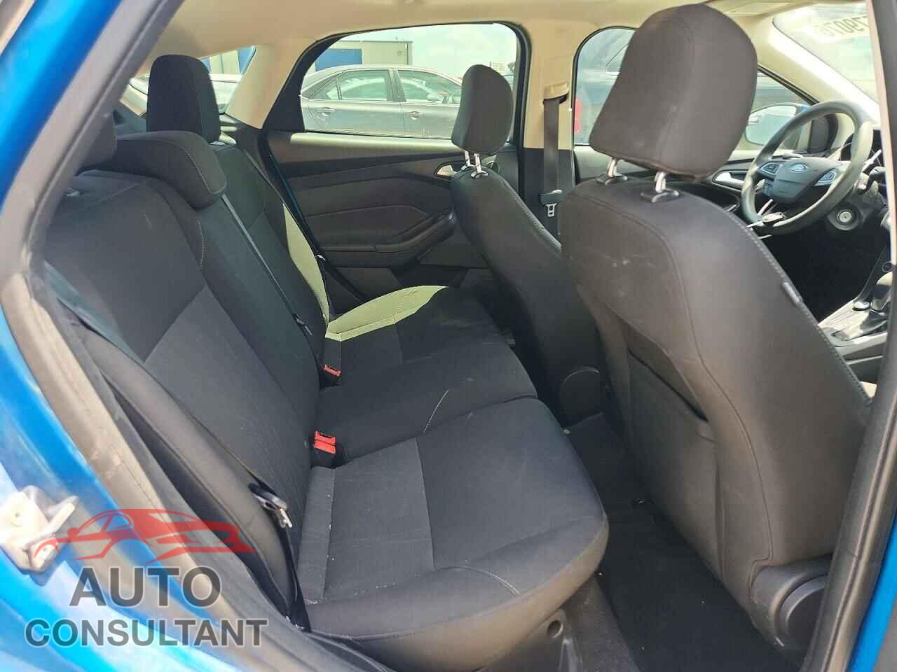 FORD FOCUS 2017 - 1FADP3M2XHL244460