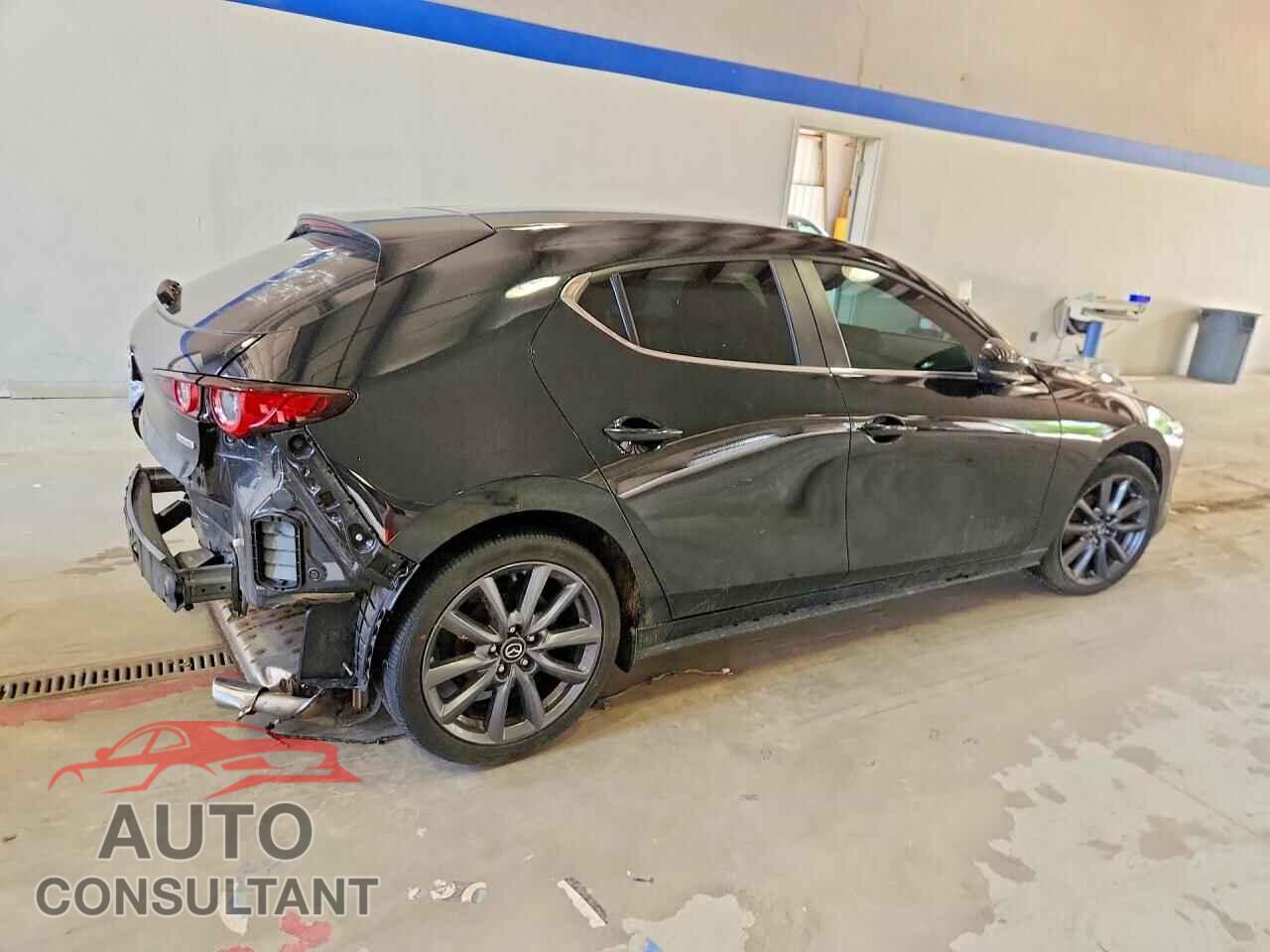 MAZDA 3 2023 - JM1BPALM8P1613593