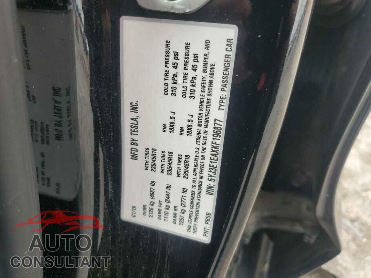 TESLA MODEL 3 2019 - 5YJ3E1EAXKF196877