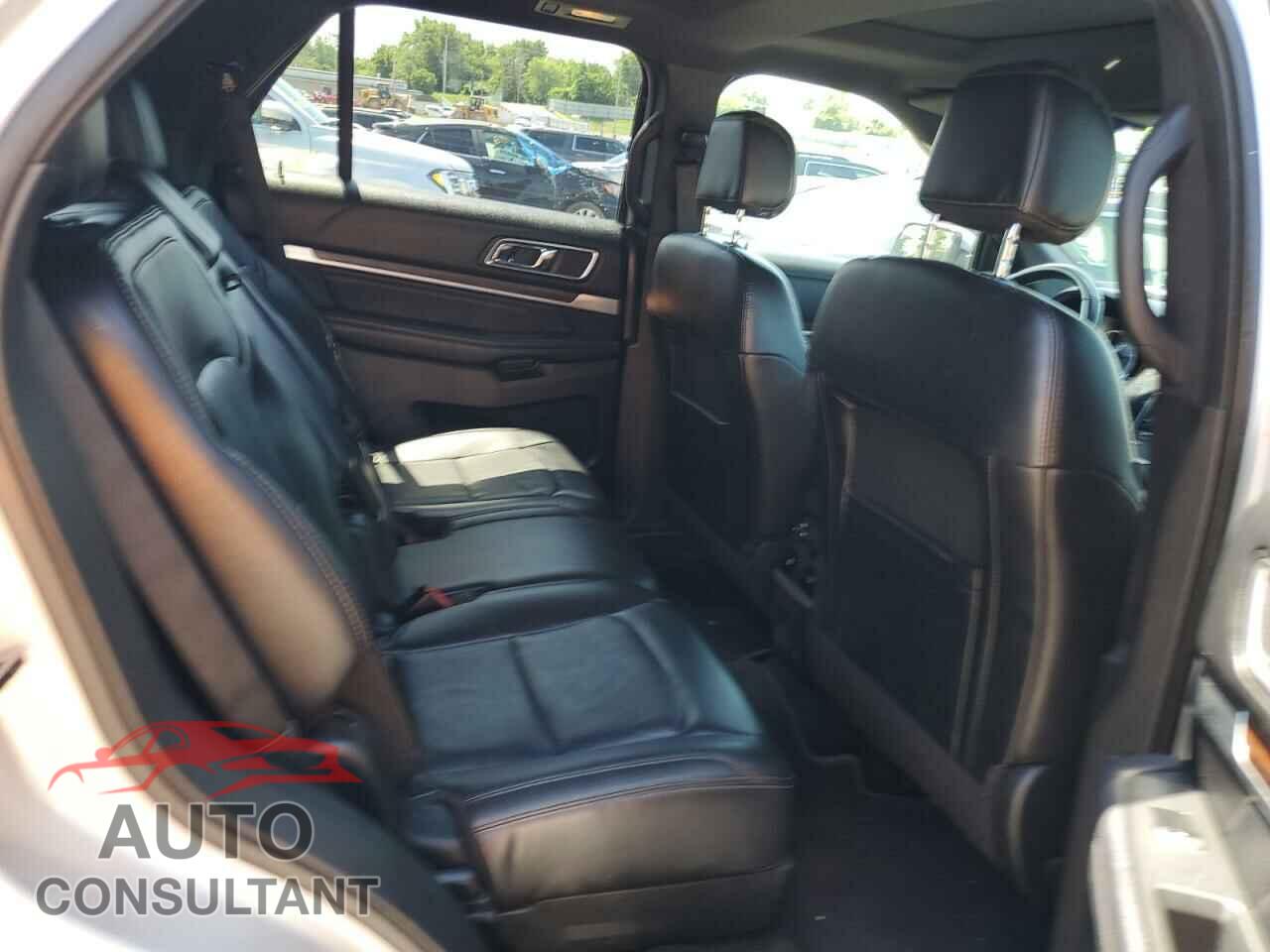 FORD EXPLORER 2017 - 1FM5K7F82HGC54653