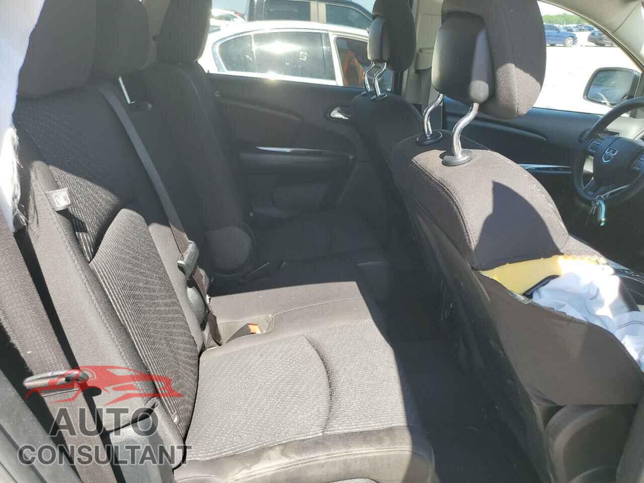 DODGE JOURNEY 2017 - 3C4PDCBG6HT591013