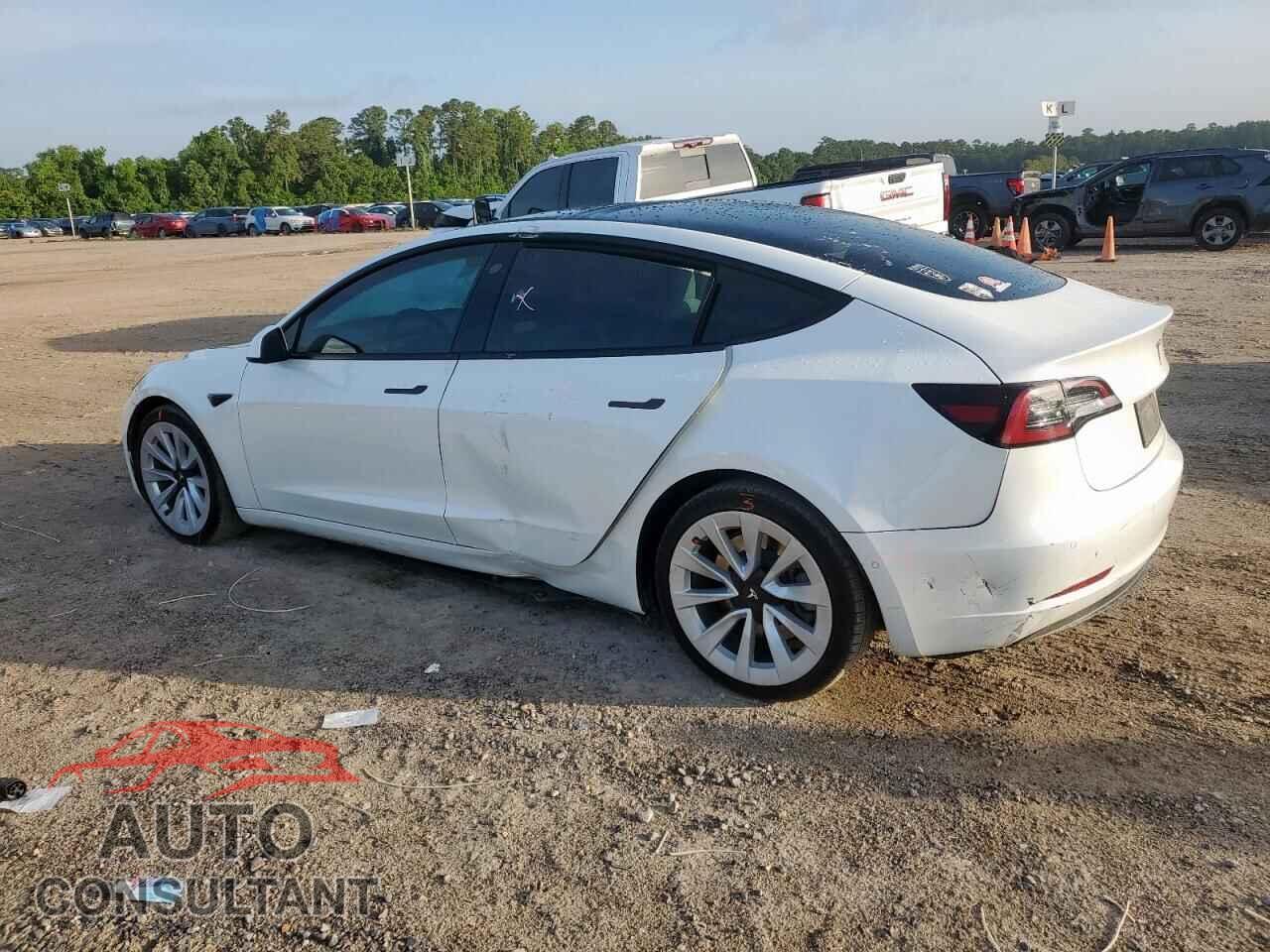 TESLA MODEL 3 2021 - 5YJ3E1EAXMF032175