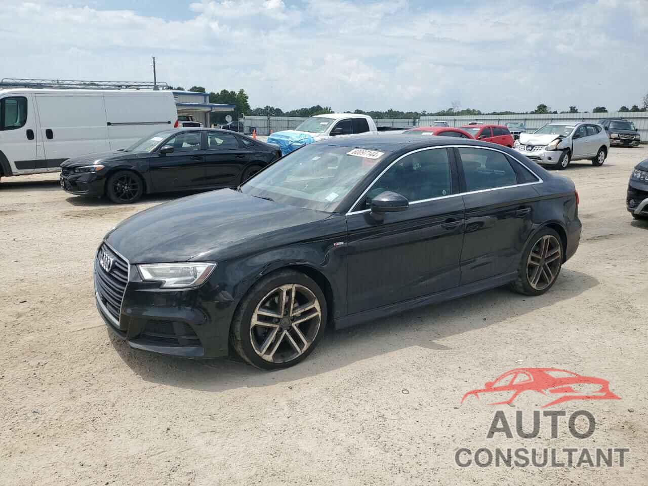 AUDI A3 2018 - WAUJ8GFF6J1012213