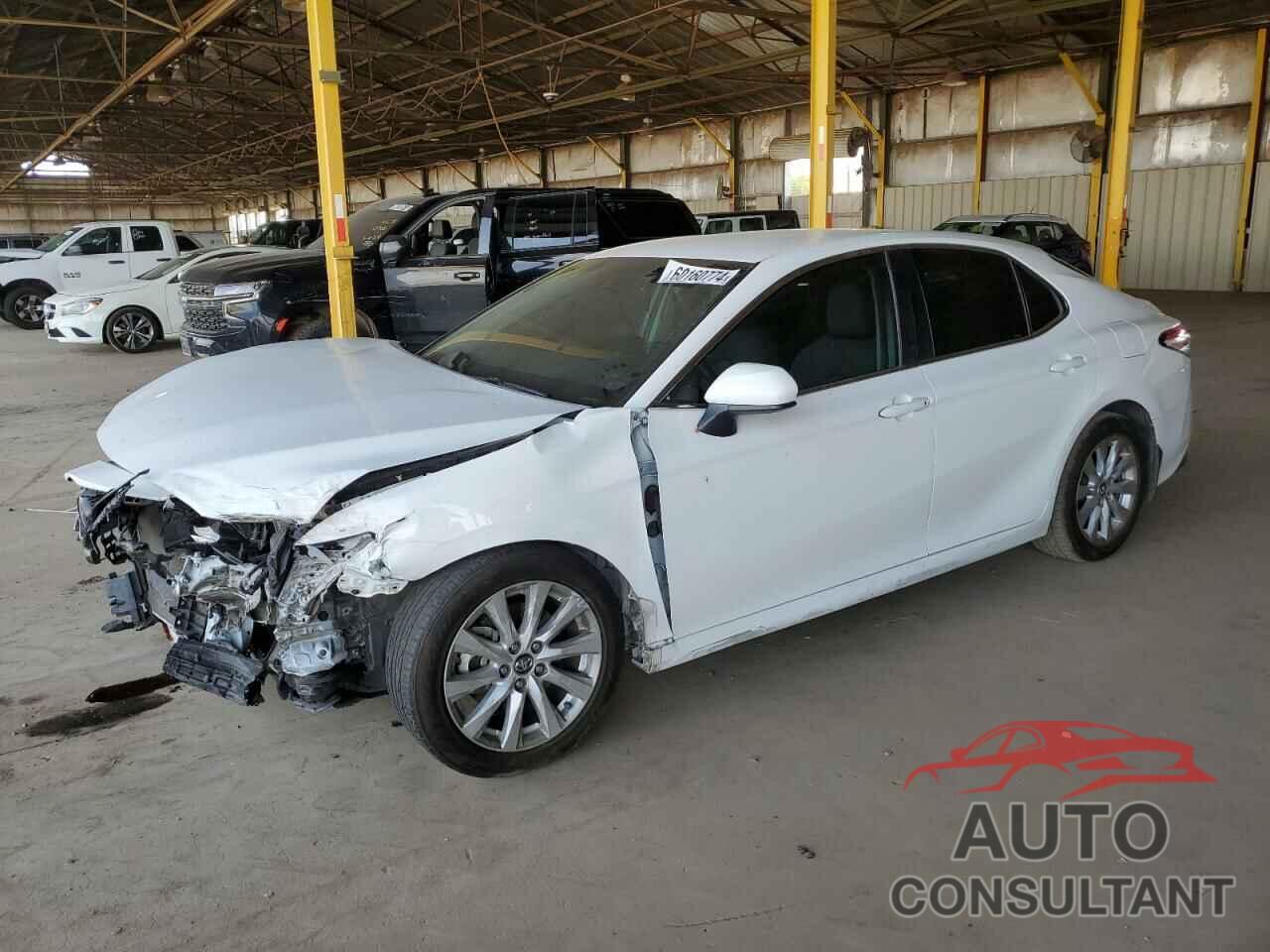 TOYOTA CAMRY 2018 - 4T1B11HK7JU666201