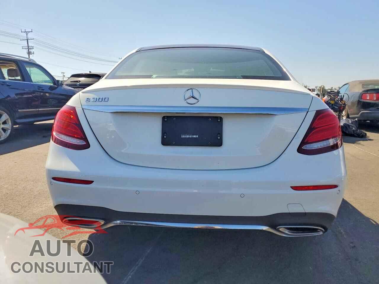MERCEDES-BENZ E-CLASS 2018 - WDDZF4JB3JA476337