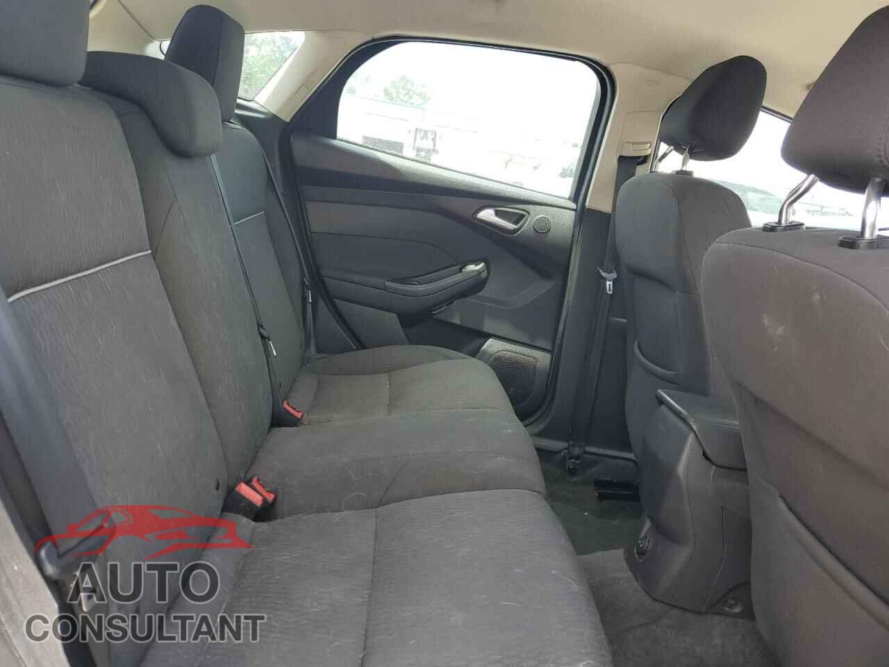 FORD FOCUS 2012 - 1FAHP3M27CL247455