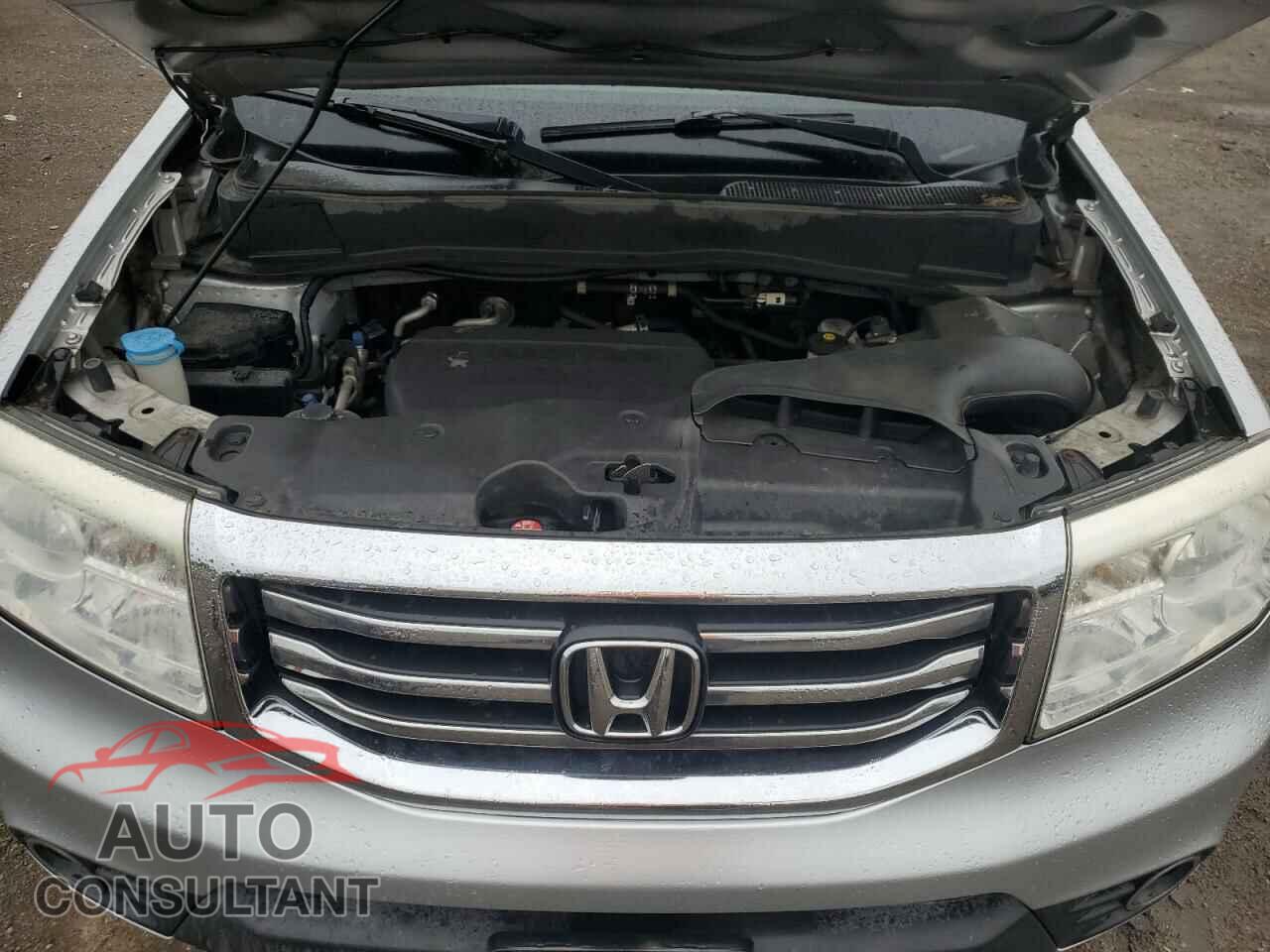 HONDA PILOT 2013 - 5FNYF4H5XDB057371