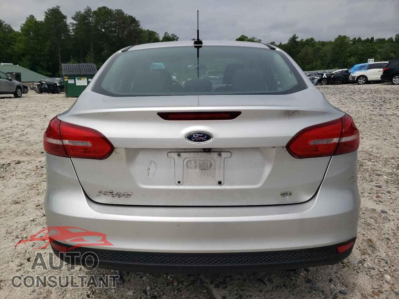 FORD FOCUS 2016 - 1FADP3F25GL232017