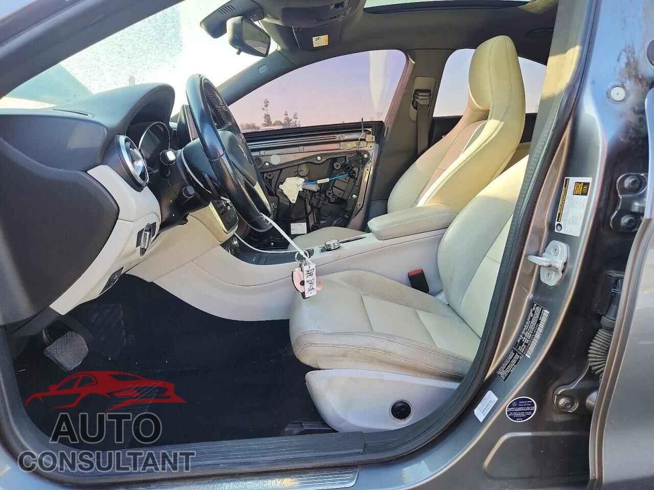 MERCEDES-BENZ CLA-CLASS 2014 - WDDSJ4EB2EN140249