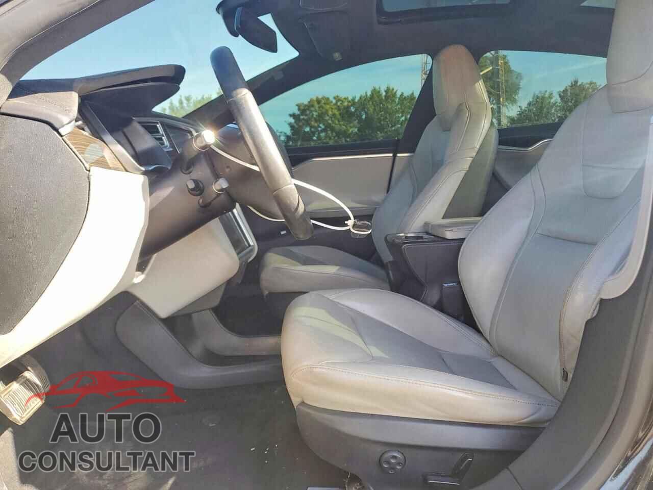 TESLA MODEL S 2016 - 5YJSA1E10GF127744
