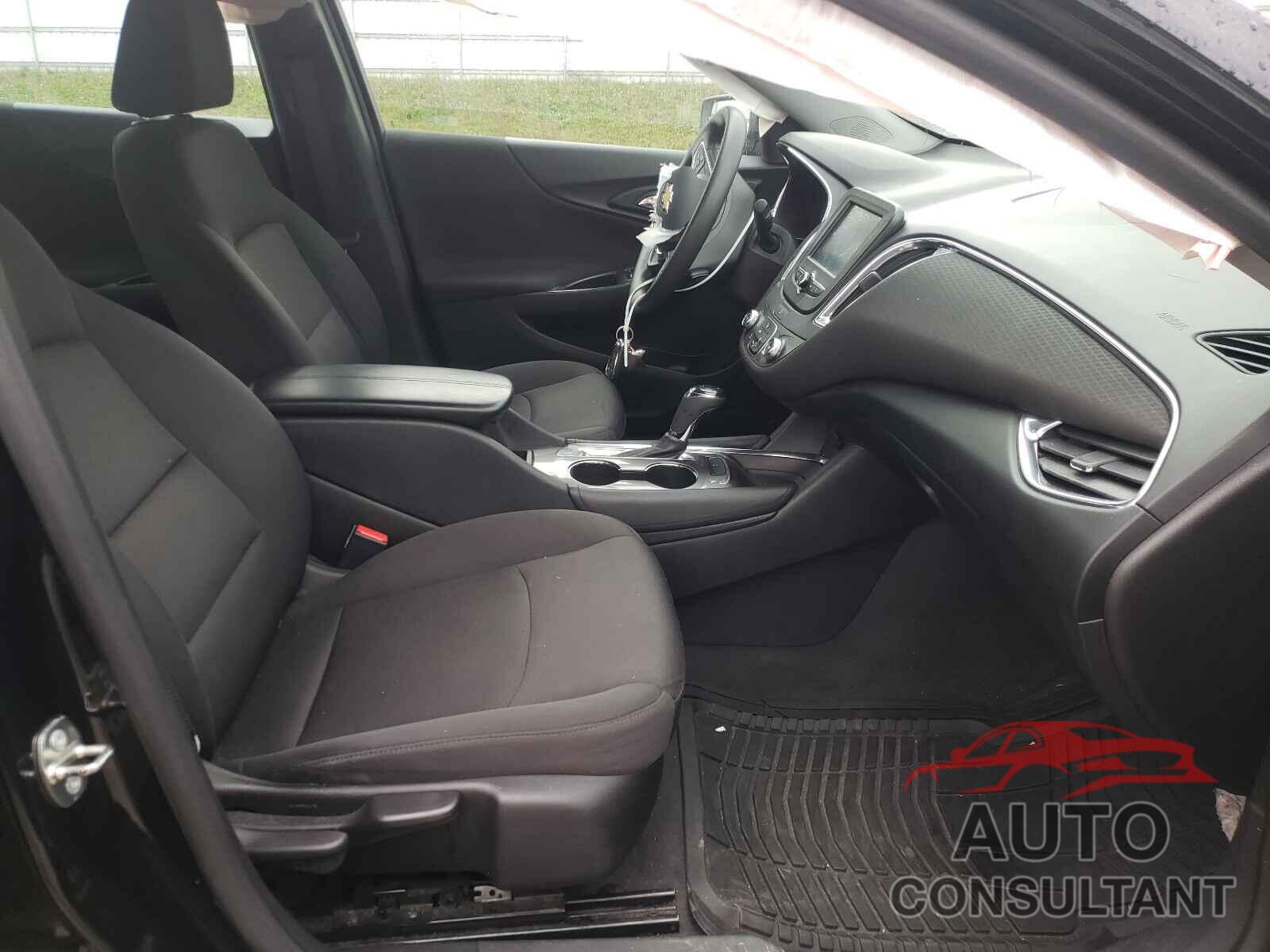 CHEVROLET MALIBU 2016 - 1G1ZE5STXGF334629