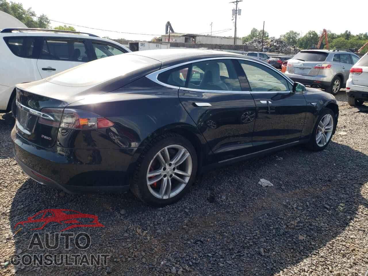 TESLA MODEL S 2015 - 5YJSA1E48FF118461