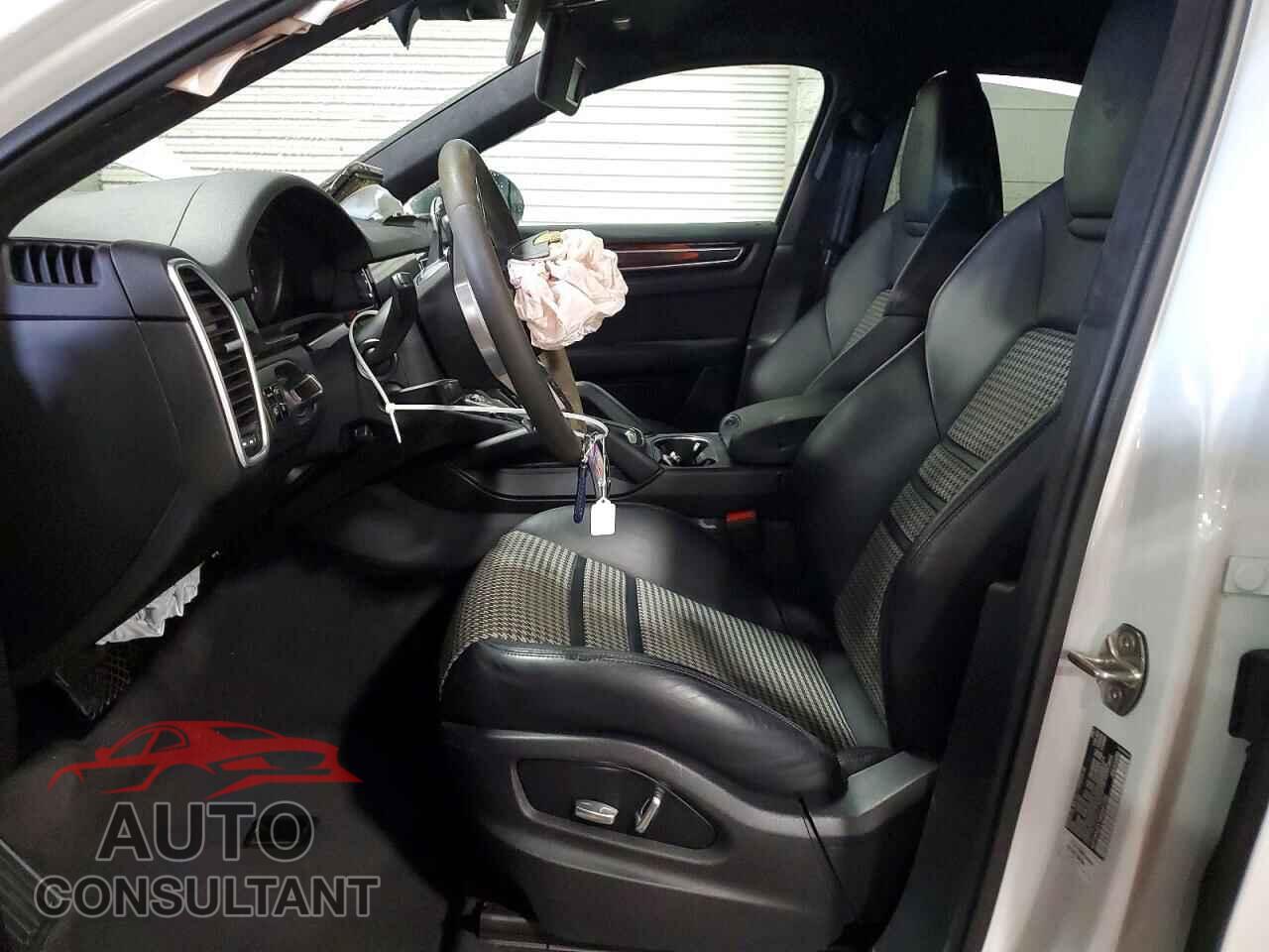 PORSCHE CAYENNE 2021 - WP1BA2AY1MDA41756