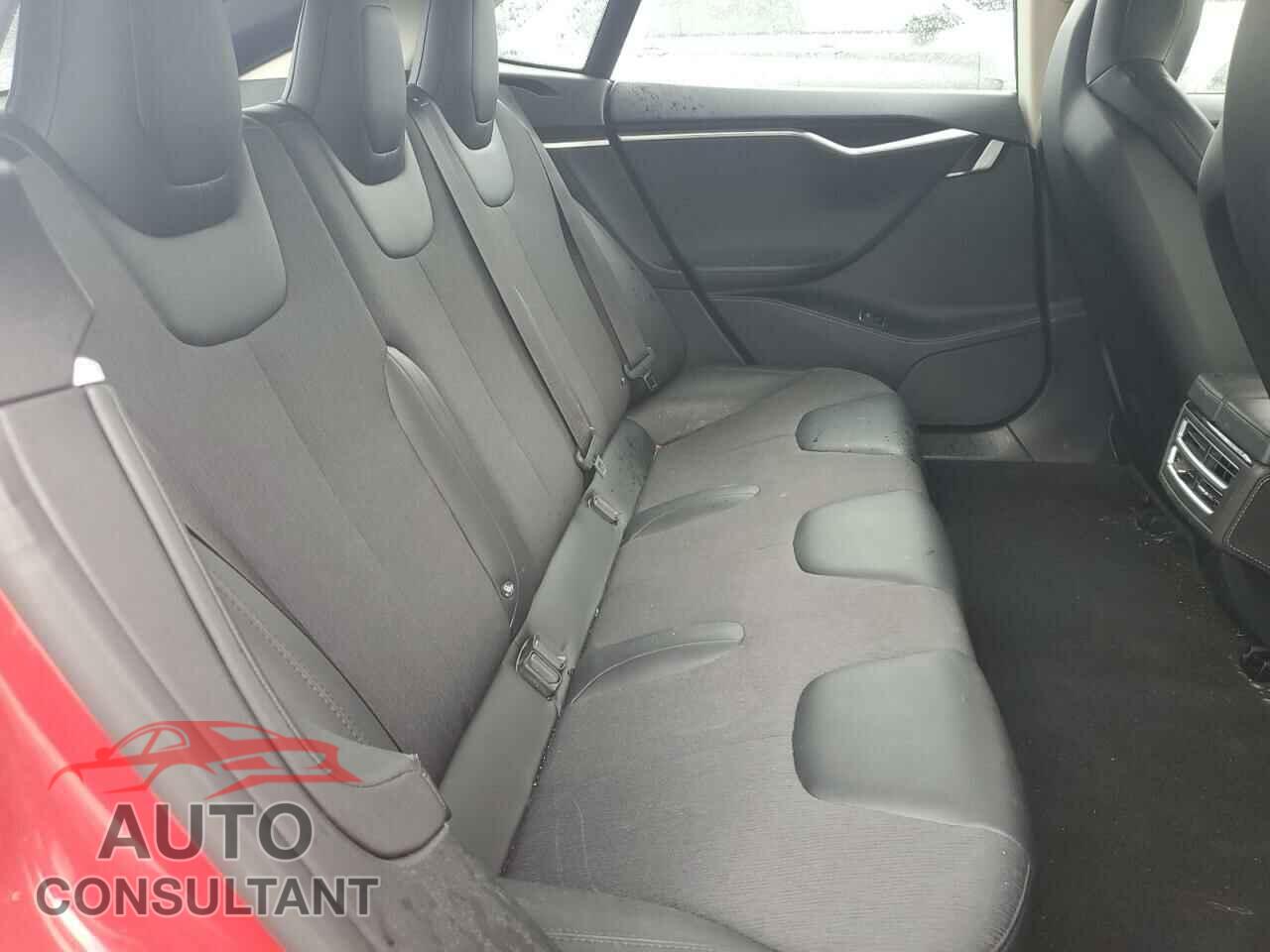 TESLA MODEL S 2015 - 5YJSA1H18FF082160