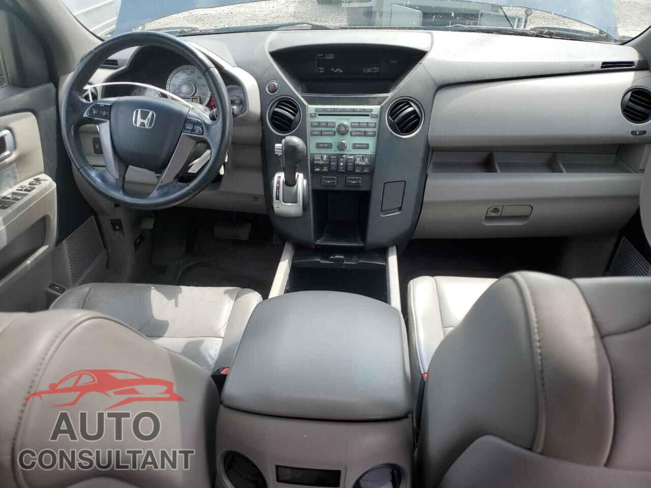 HONDA PILOT 2011 - 5FNYF3H55BB006996
