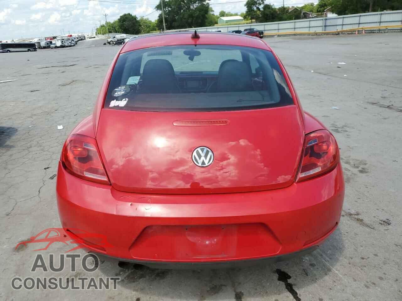 VOLKSWAGEN BEETLE 2012 - 3VWJP7AT2CM617674