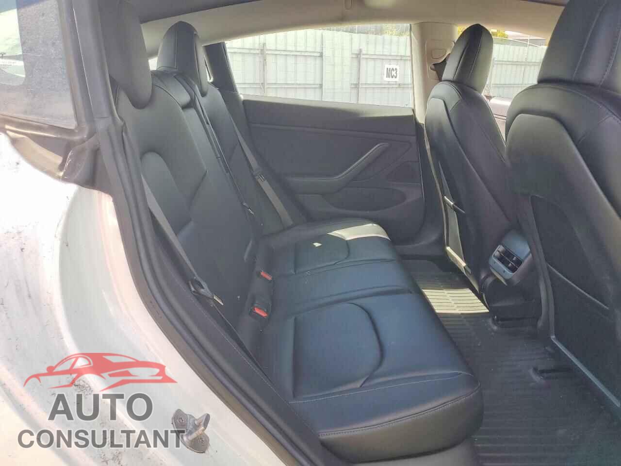 TESLA MODEL 3 2018 - 5YJ3E1EA1JF013218