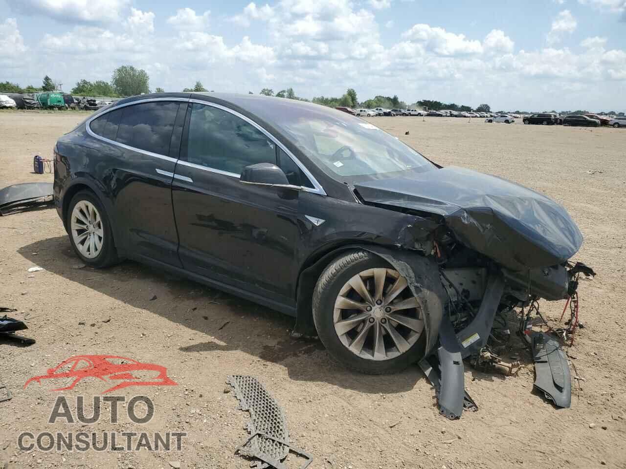 TESLA MODEL X 2016 - 5YJXCAE23GF020258