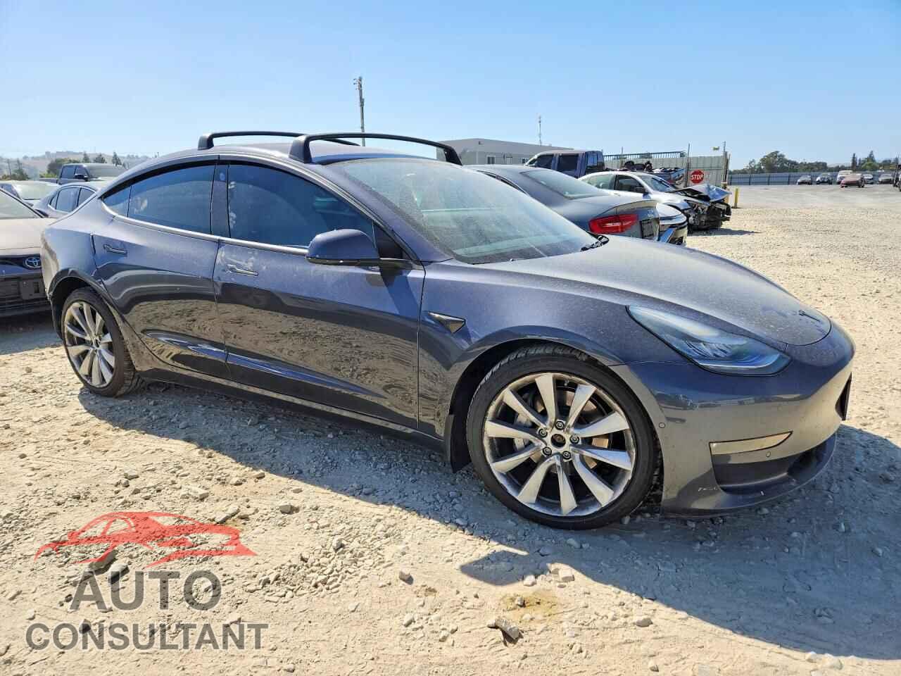 TESLA MODEL 3 2018 - 5YJ3E1EB5JF188208