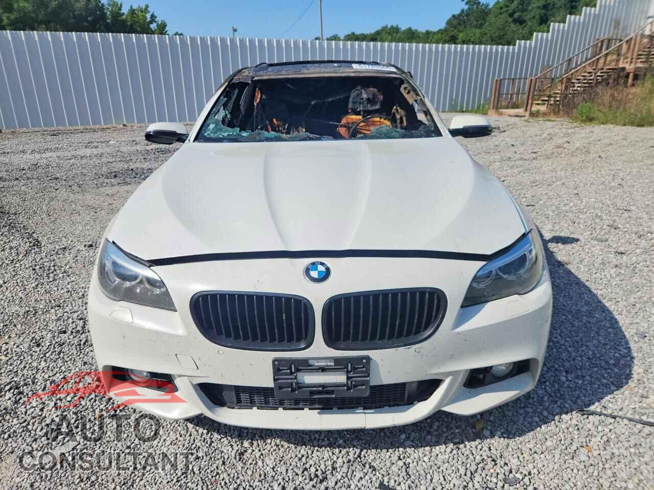 BMW 5 SERIES 2014 - WBA5B1C51ED484061