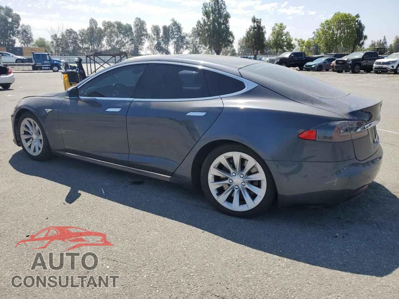 TESLA MODEL S 2016 - 5YJSA1E18GF158255