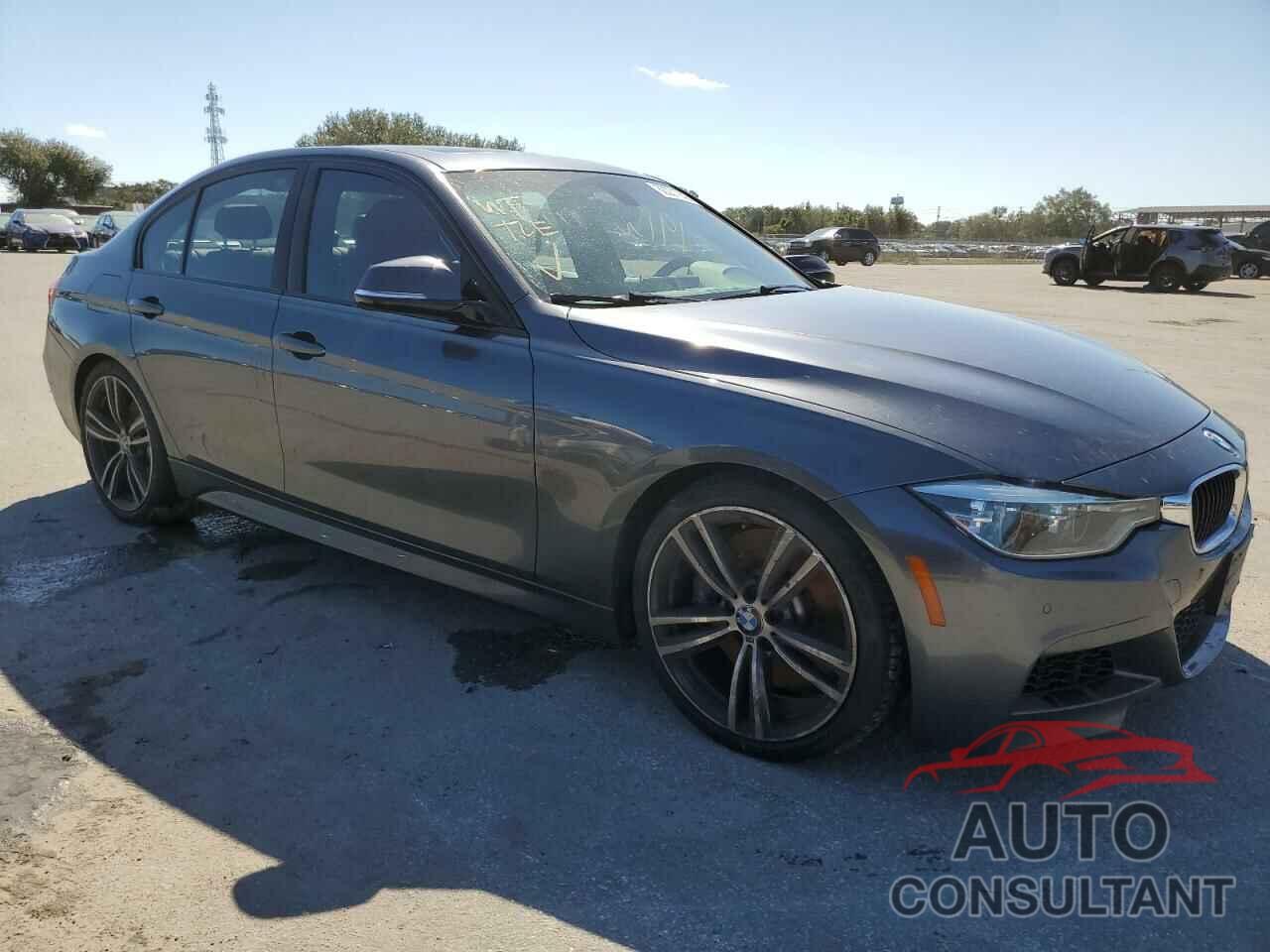 BMW 3 SERIES 2016 - WBA8B3C5XGK383981