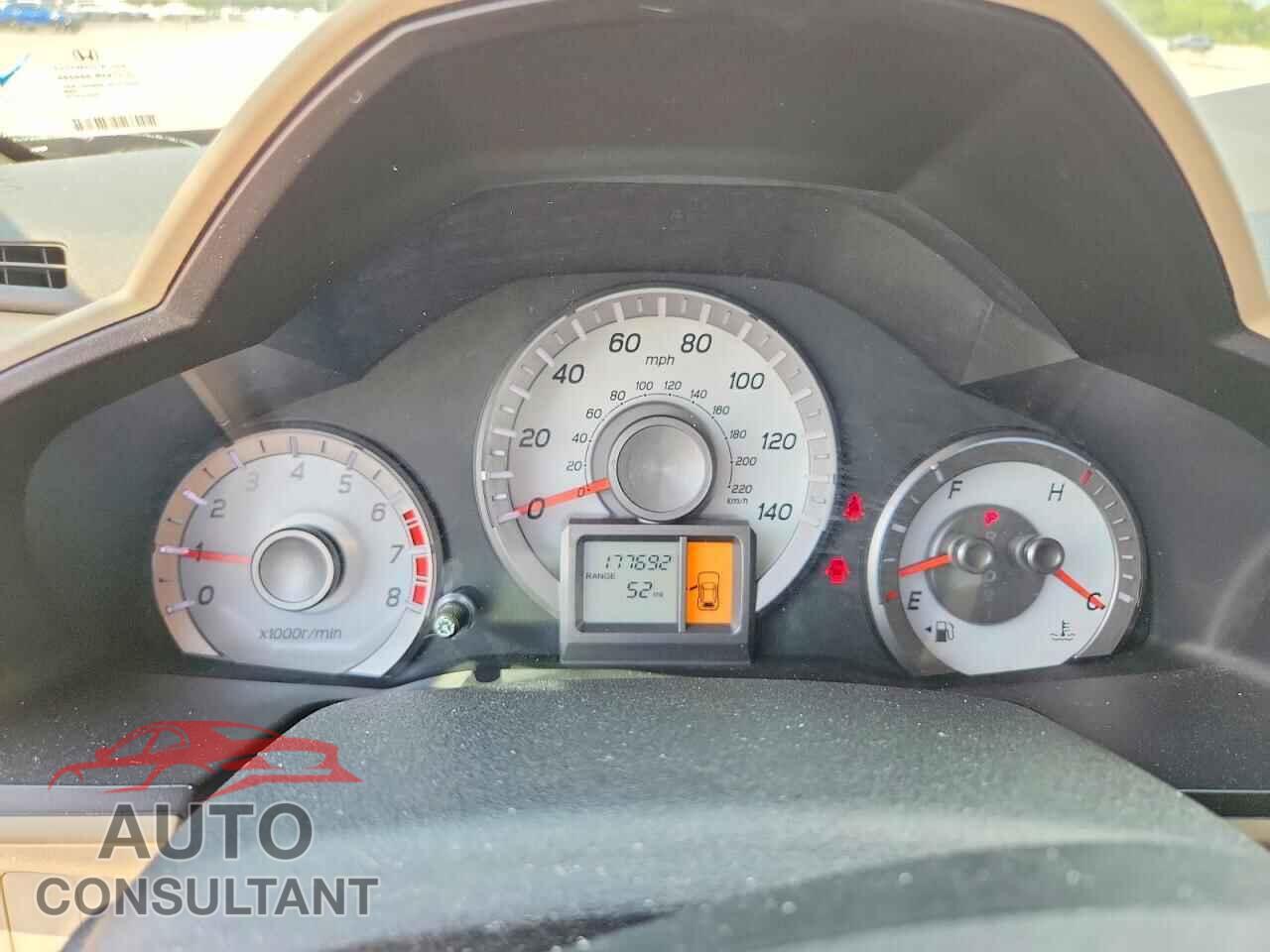 HONDA PILOT 2015 - 5FNYF3H26FB027531