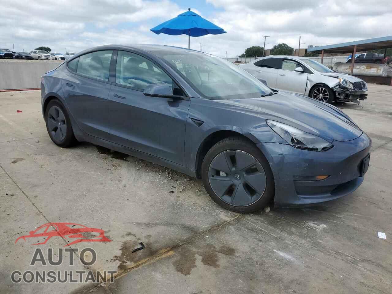 TESLA MODEL 3 2023 - 5YJ3E1EA0PF693637